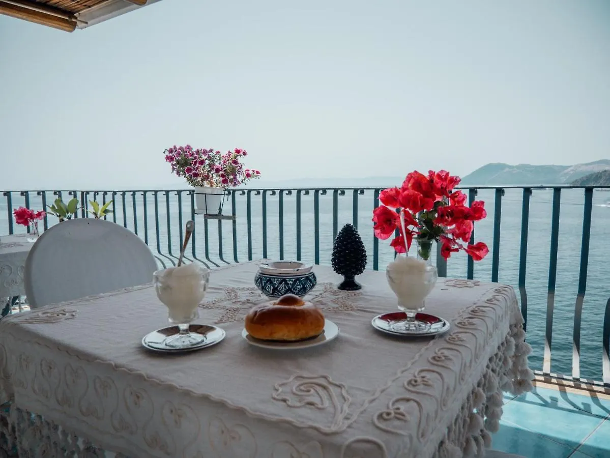 B&B Alta Marea Lipari Alojamento de Acomodação e Pequeno-almoço