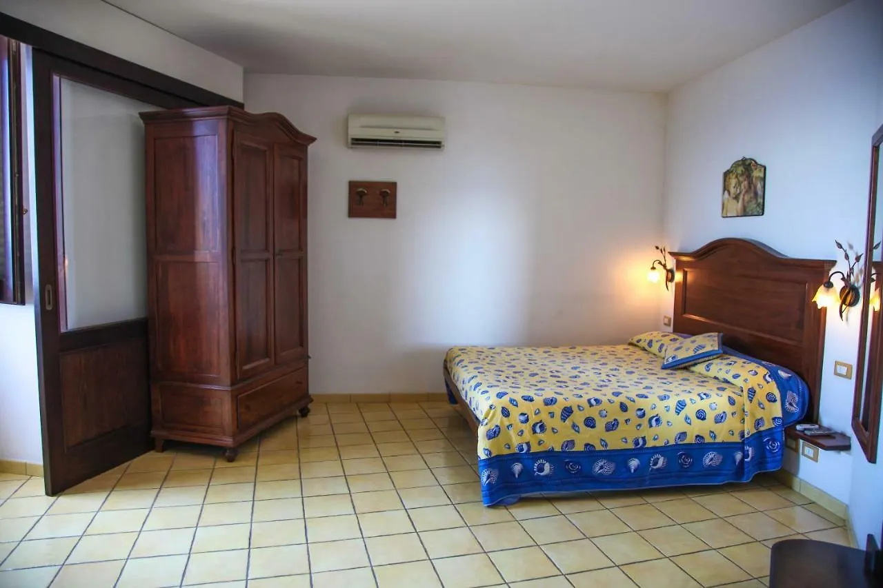 B&B Alta Marea Lipari 3*, Lípara Itália