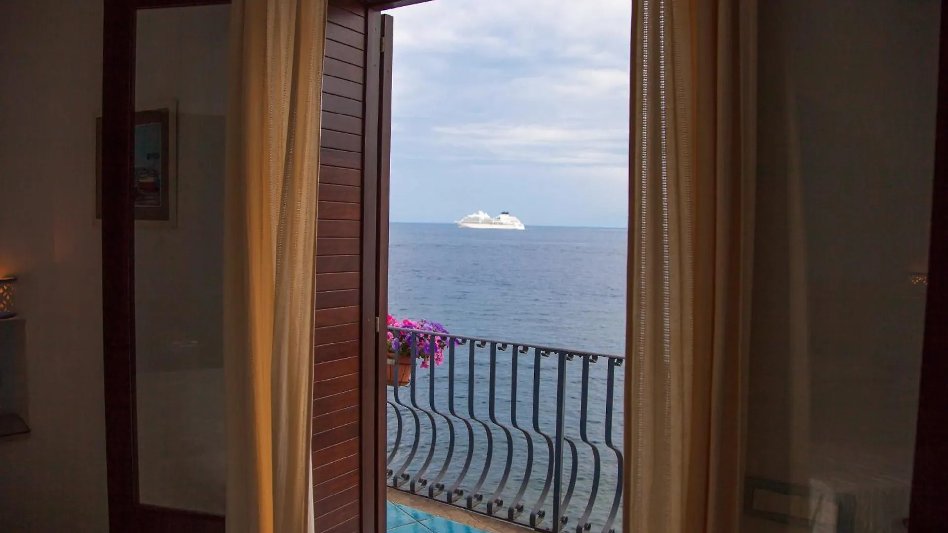 *** Bed & Breakfast B&B Alta Marea Lipari Itálie